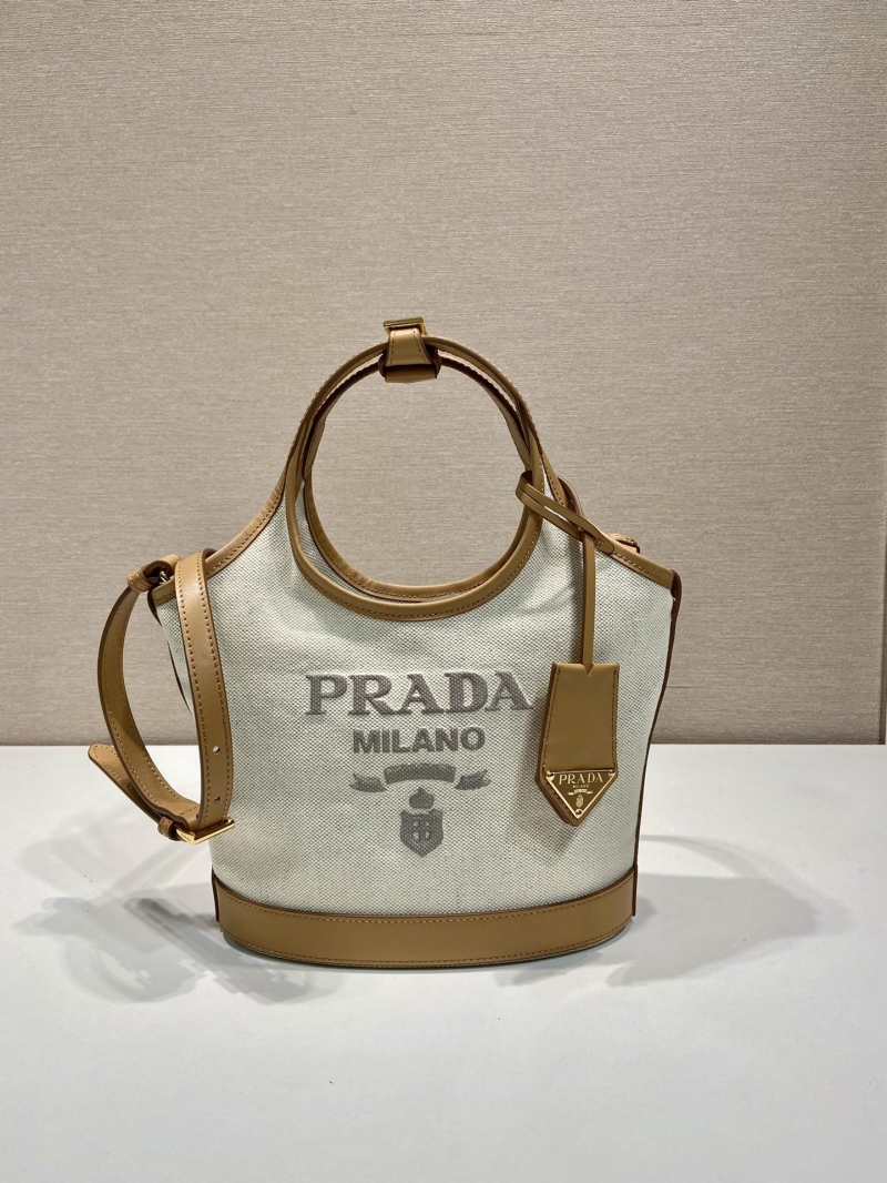 Pra*a tote bags